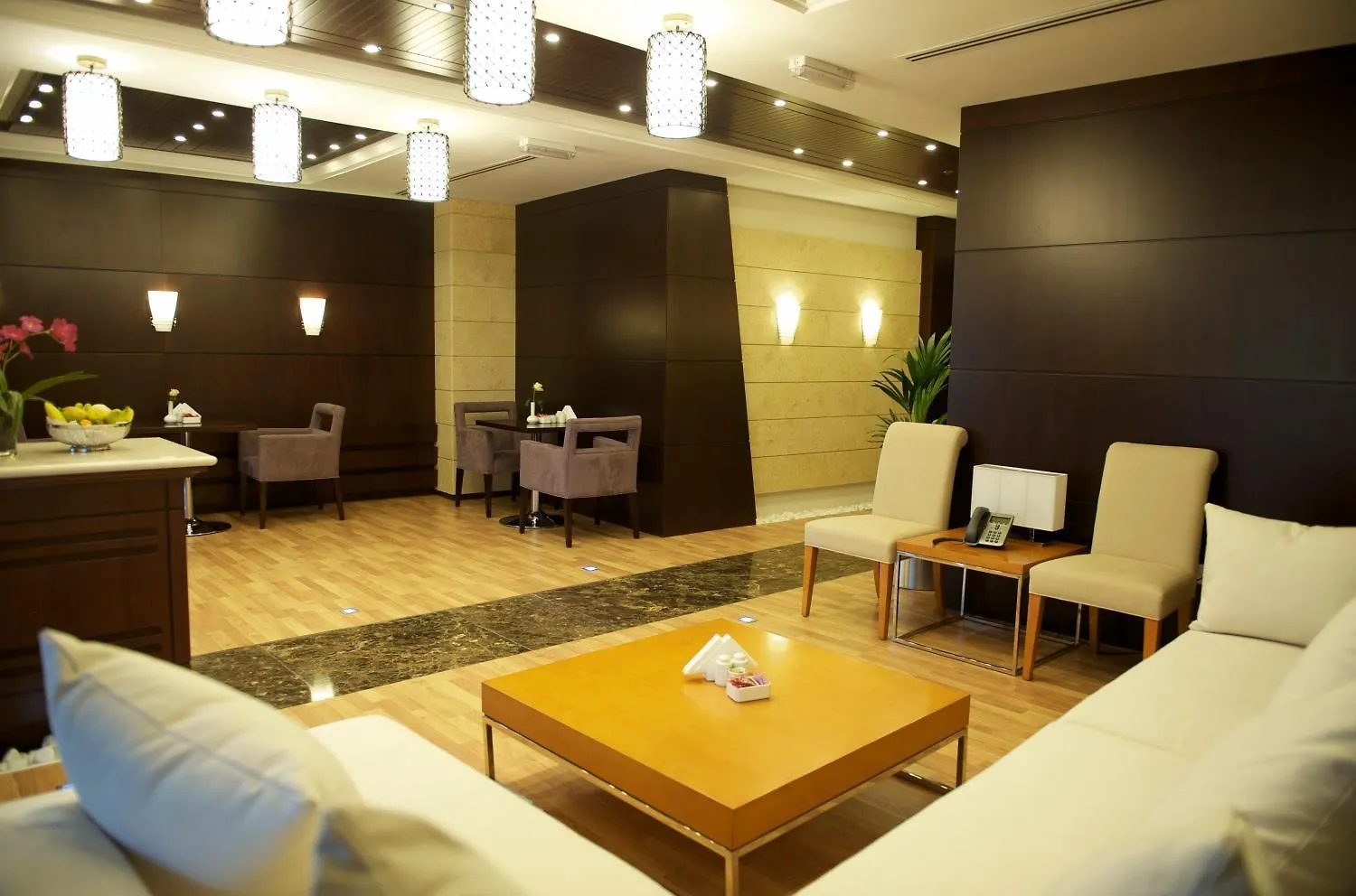 Grand Bellevue Hotel Apartment Dubai